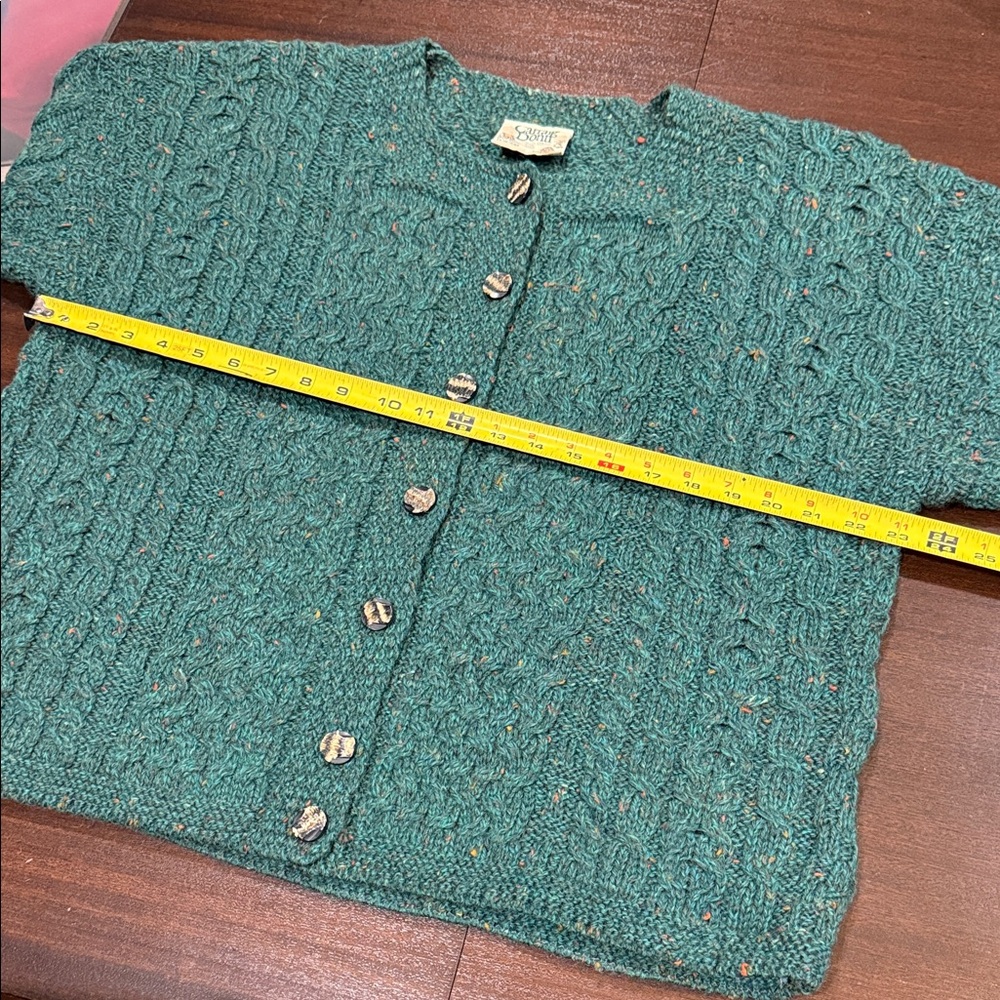 Carraig Donn Classic Green Tweed 100% Merino Wool Aran Irish Cable Knit Cardigan - Picture 5 of 6